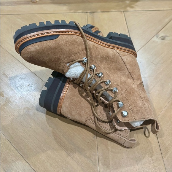 Marc Fisher LTD Izzie Izzie Lugsole Ankle Boots - Picture 9 of 11